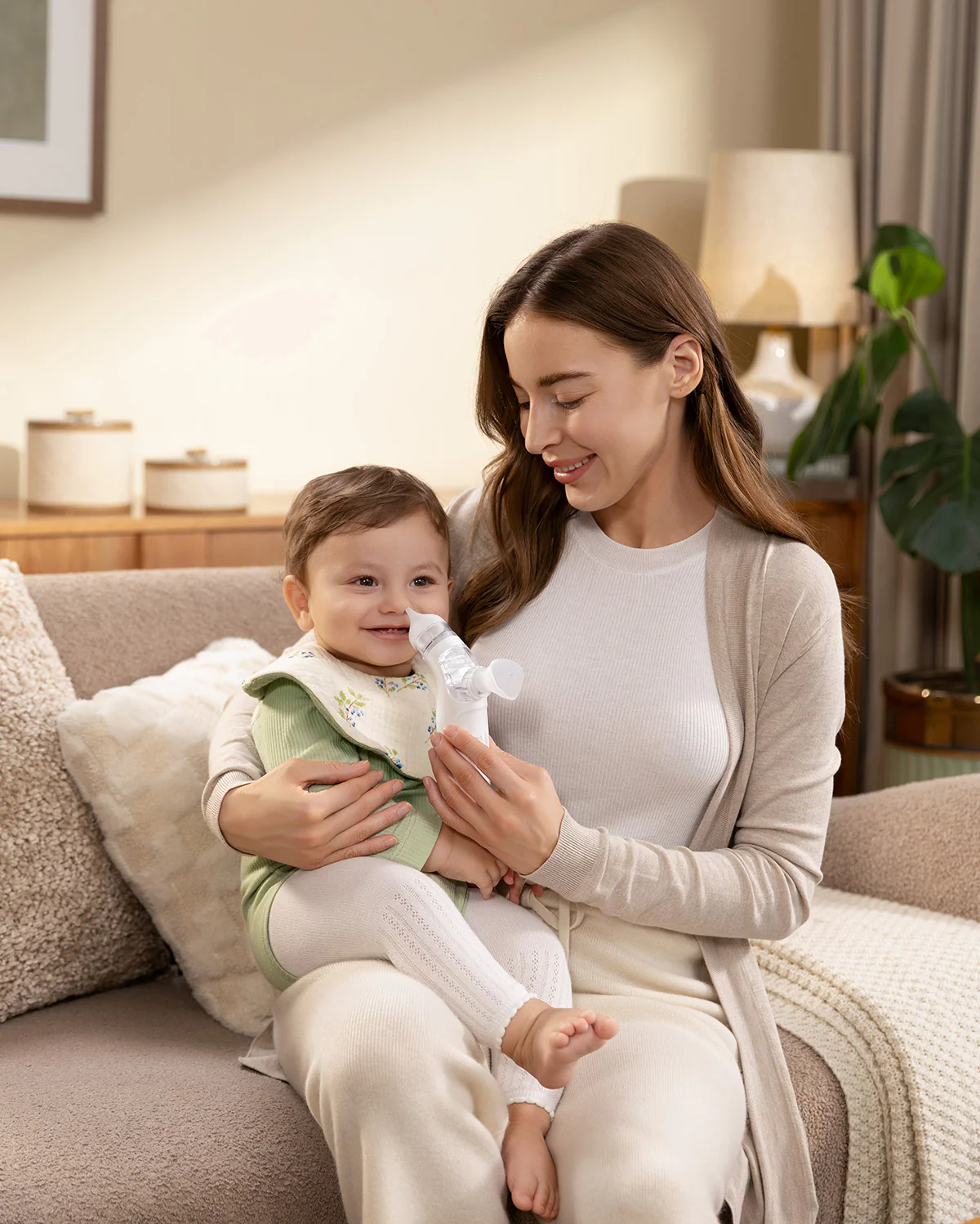 Momcozy BreezyClear™ 2-in-1 Spray & Suction Electric Nasal Aspirator - Image 8