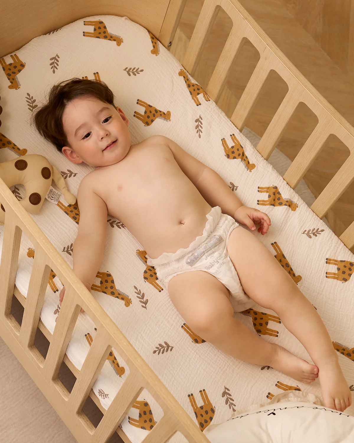 Momcozy Muslin Fitted Crib Sheets - 2 sizes - Bravery Giraffe - Image 6