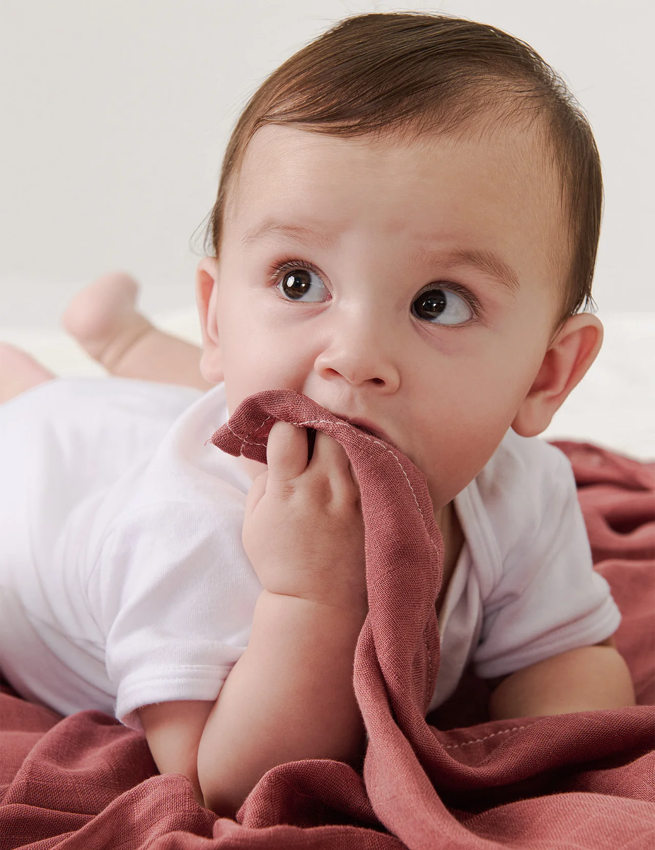Momcozy Softness Swaddle Blankets -  Brown (4 Pack) - Image 8