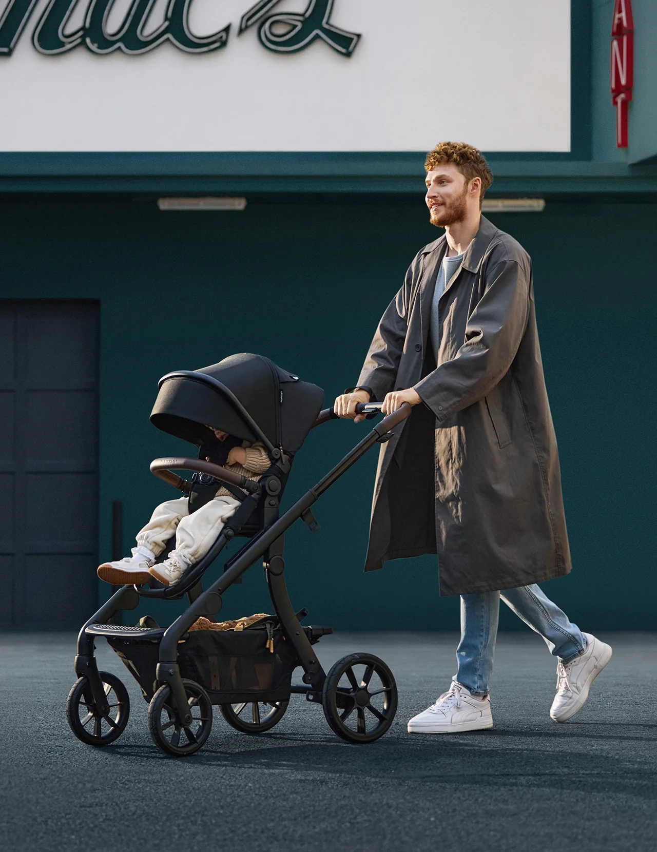 Outing Bundle: ChangeGo Baby Stroller and Handheld Cooling Fan - Image 4